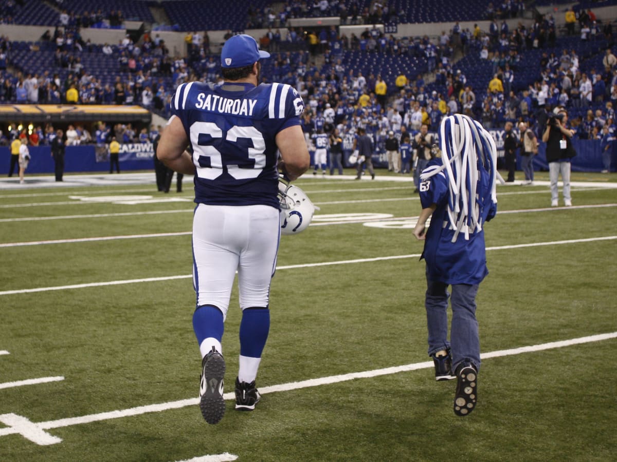 Colts' Jeff Saturday transfers fantasy football ownership to ex