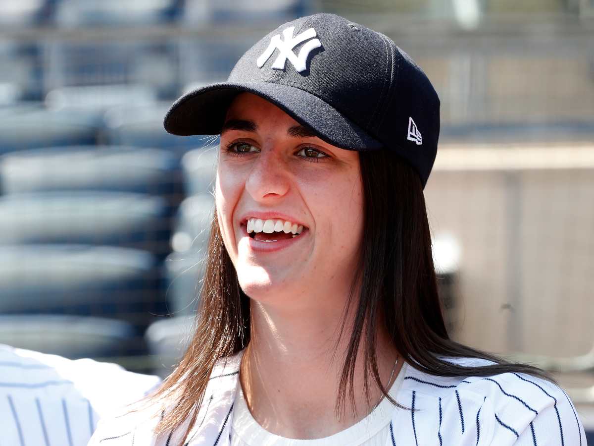 Caitlin Clark Goes Viral For Outfit At New York Yankees Game - The Spun