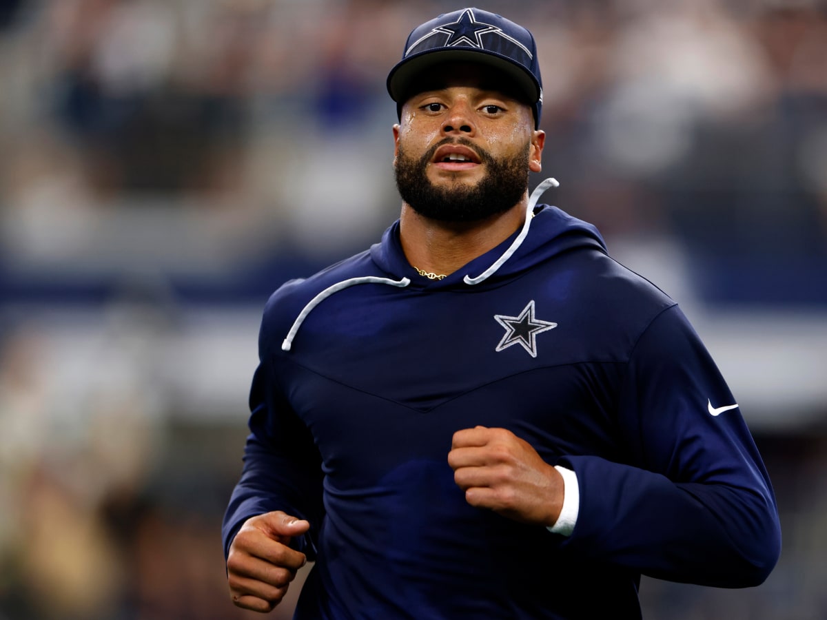 Dak Prescott's Girlfriend's Gameday Outfit Turned A Lot of Heads At AT&T  Stadium (PIC)