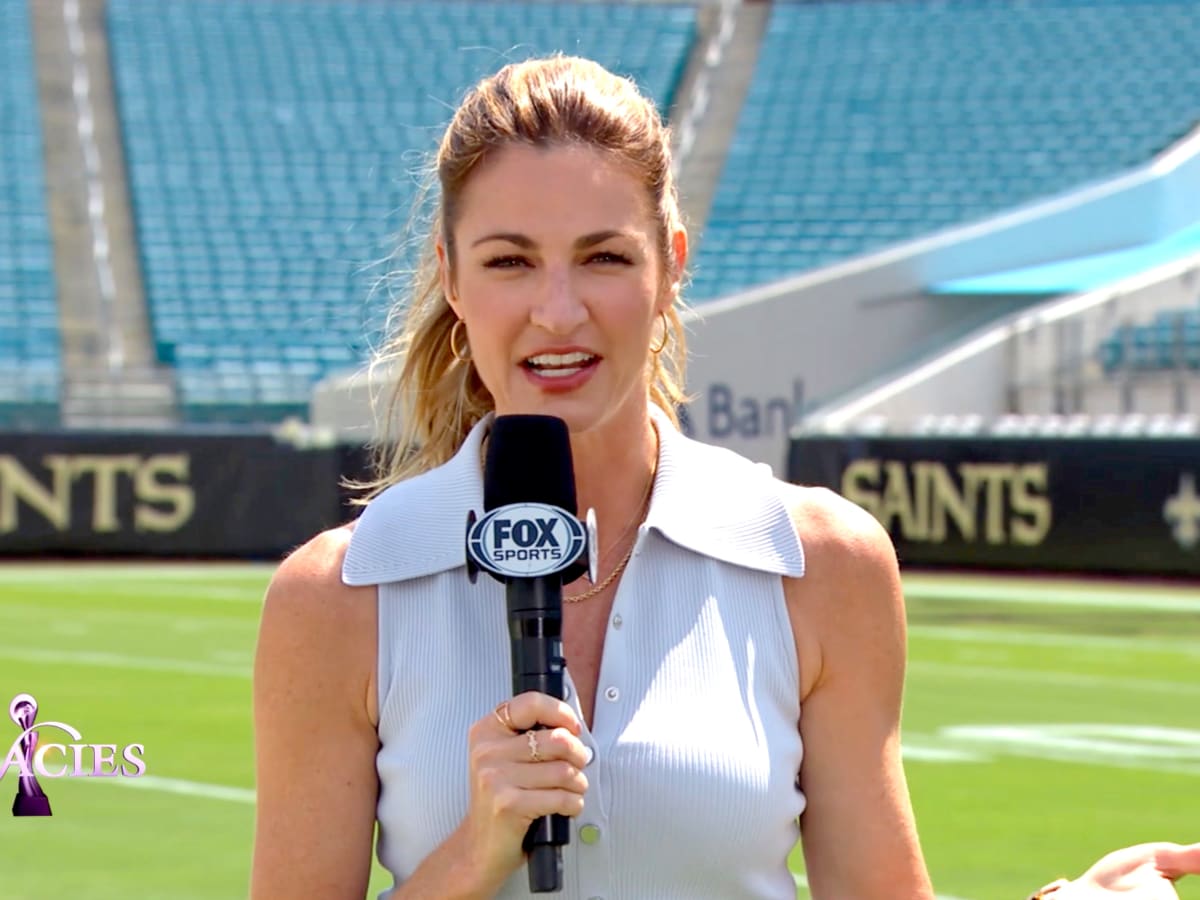 Look: NFL World Reacts To Erin Andrews' Controversial Outfit - The