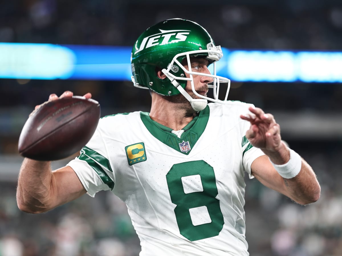 Aaron Rodgers Doubles Down on Djokovic Support, Vaccine Mandate Opposition  - Sports Illustrated New York Jets News, Analysis and More