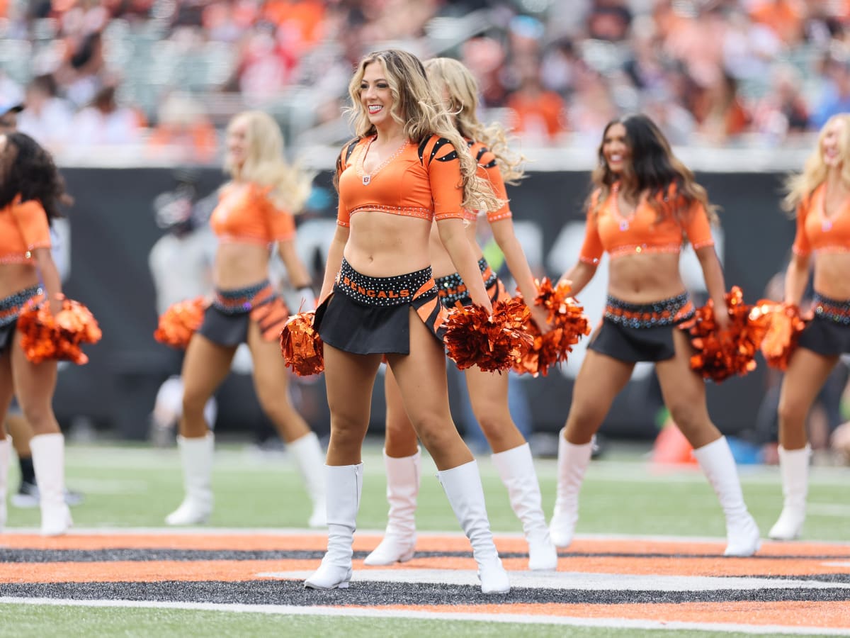 Cincinnati Bengals cheerleaders cheer for their team against the Miami  Dolphins during the first hal