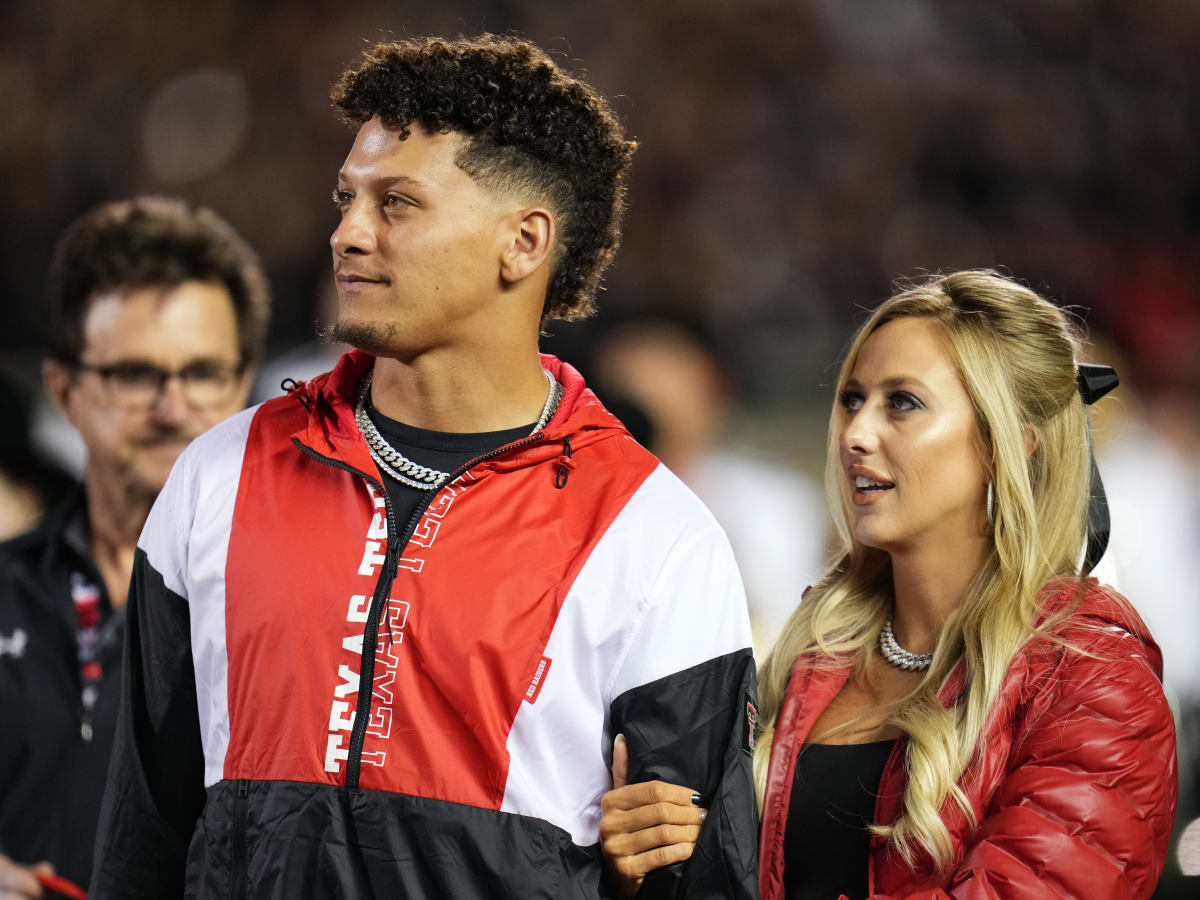 Texas Tech football great Patrick Mahomes returns for honors