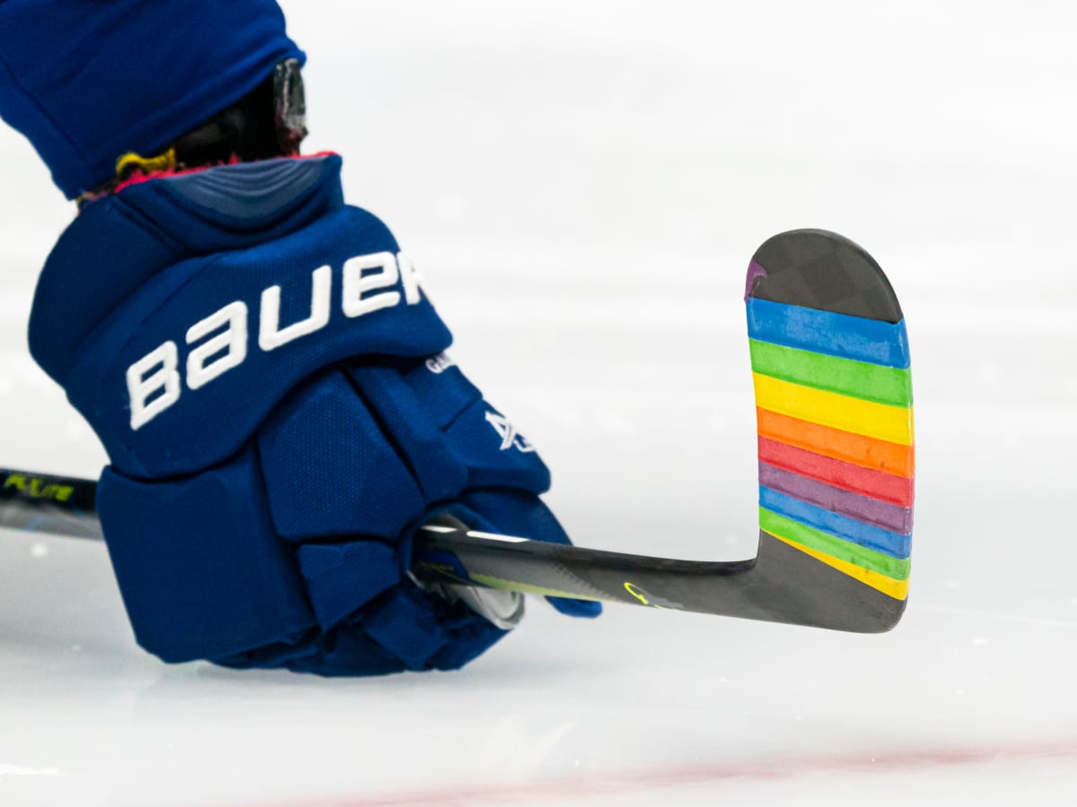 Flyers' Scott Laughton plans to use Pride Tape despite NHL's ban