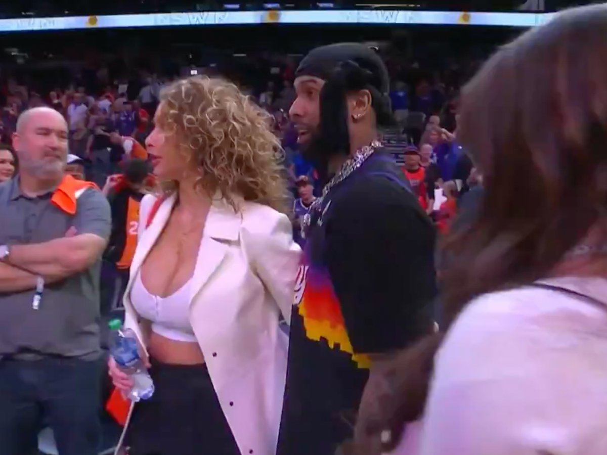 Odell Beckham Jr. hanging out with Cowboys players at the Mavs vs. Suns game  