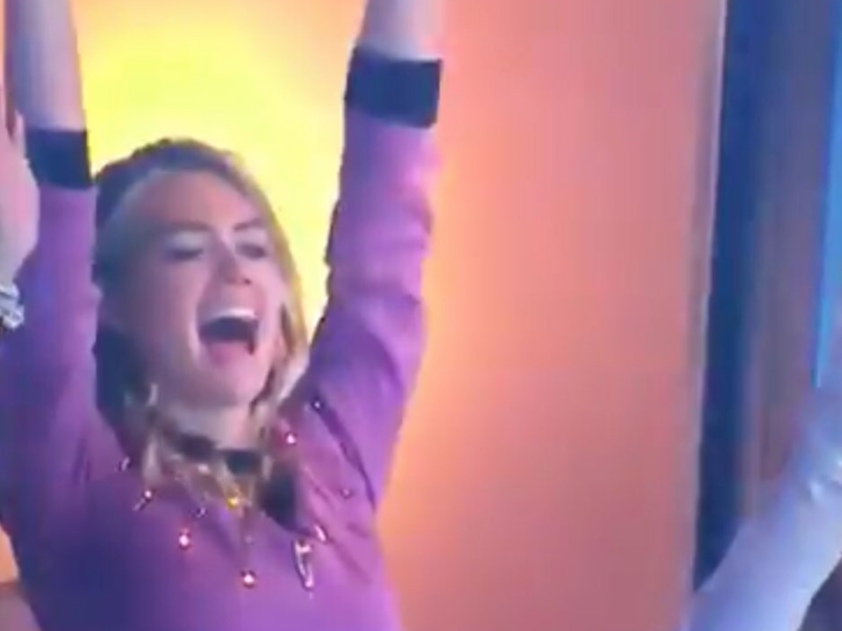 GIF: Justin Verlander throws Kate Upton a baseball between innings