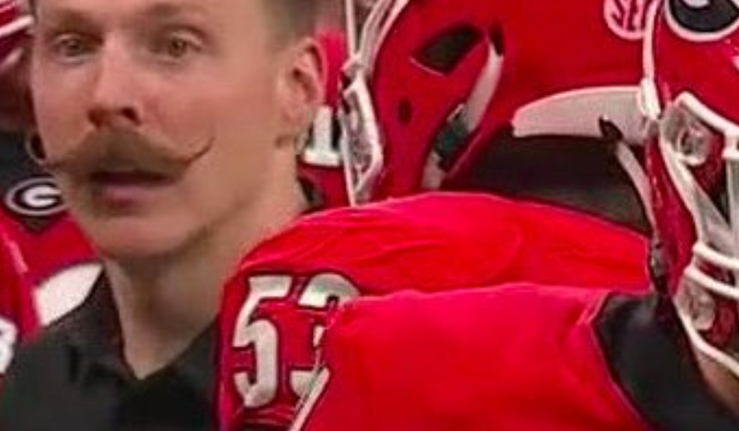 Meet The Strength Coach Who Went Viral Monday Night - The Spun: What's  Trending In The Sports World Today