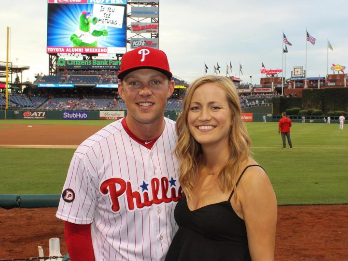 Baseball World Reacts To Viral Photo Of Rhys Hoskins' Wife Jayme - The  Spun: What's Trending In The Sports World Today