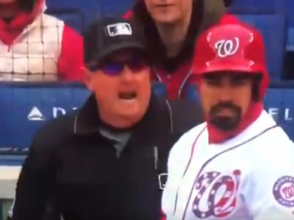 Ejected! Umpire gets in Jeremy Peña's face during at bat … here's