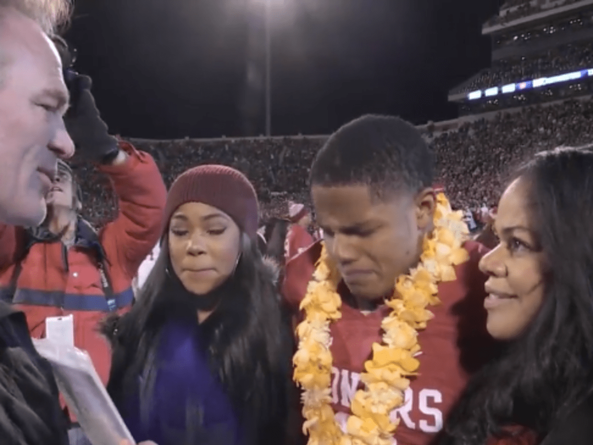 Sterling Shepard changed number to honor late father