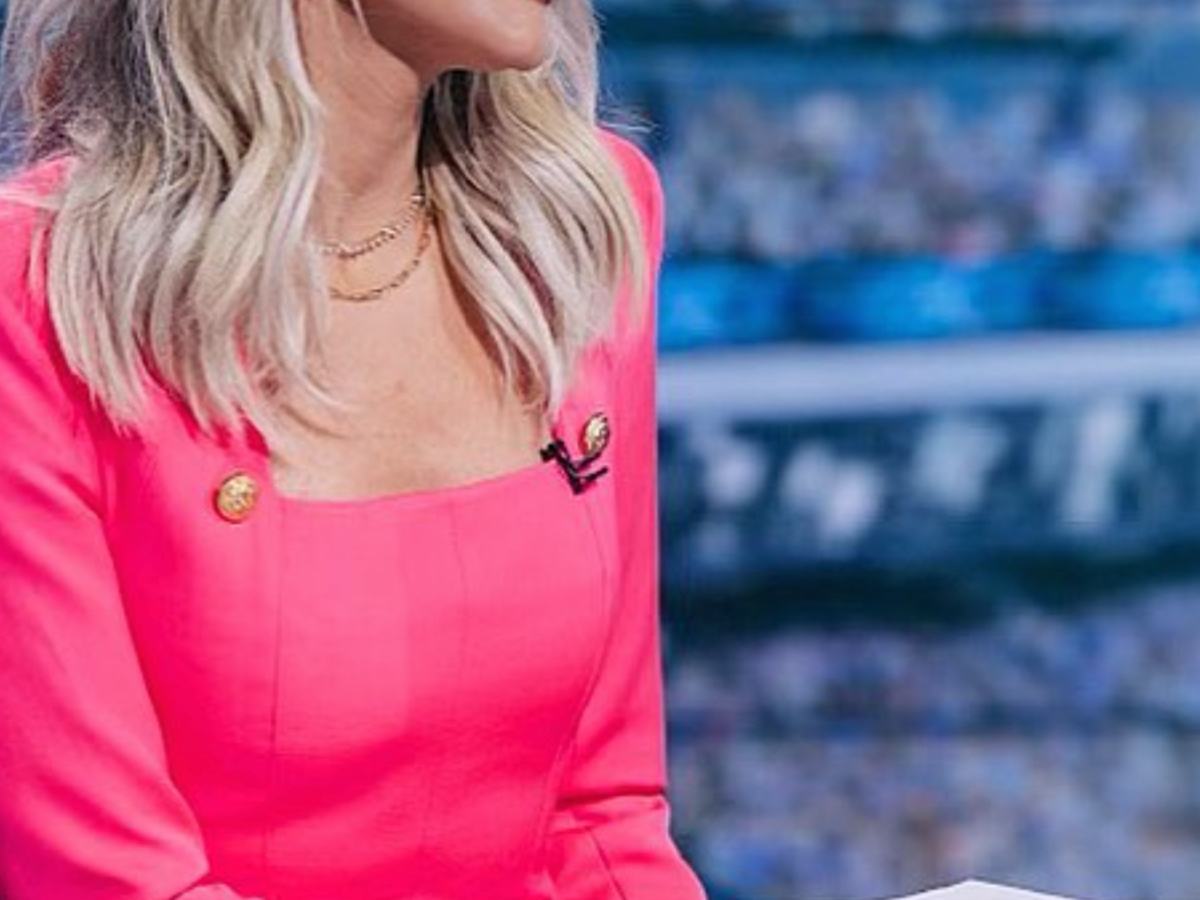 NFL Reporter Charissa Thompson Trending For Cowgirl Outfit - The Spun:  What's Trending In The Sports World Today