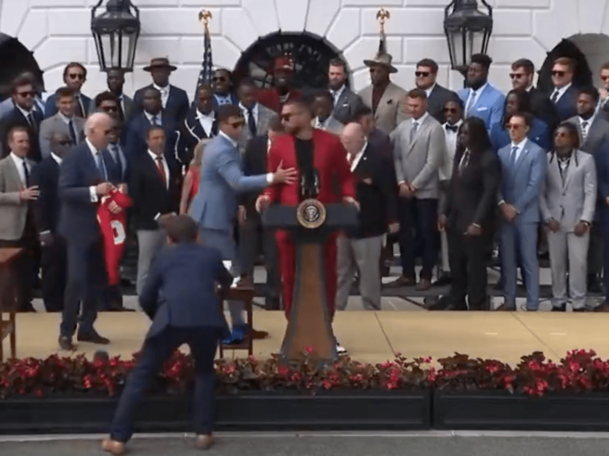 Chiefs at the White House: Patrick Mahomes stops Travis Kelce's impromptu  attempt to speak at unattended mic