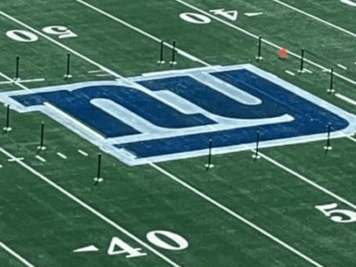 New York Giants put team logo on Metlife Stadium field for first time