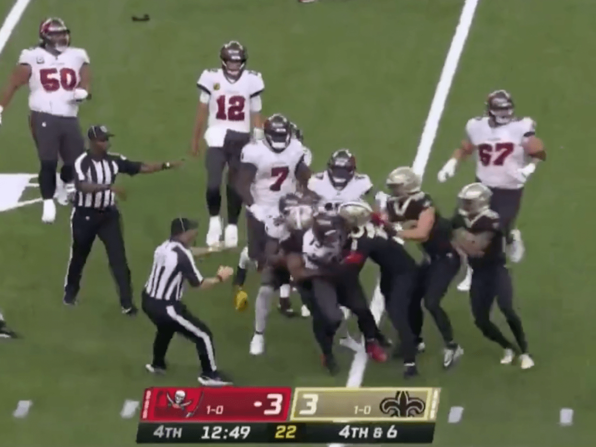 WATCH: Brutal fight breaks out between Buccaneers and Eagles fans during  heated playoff battle