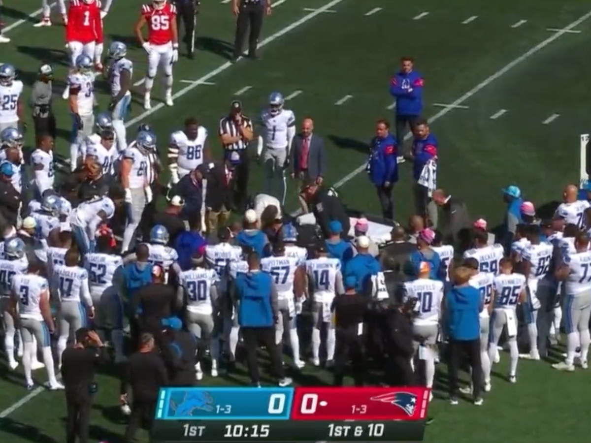 Detroit Lions DB Saivion Smith collapses, taken off field by ambulance