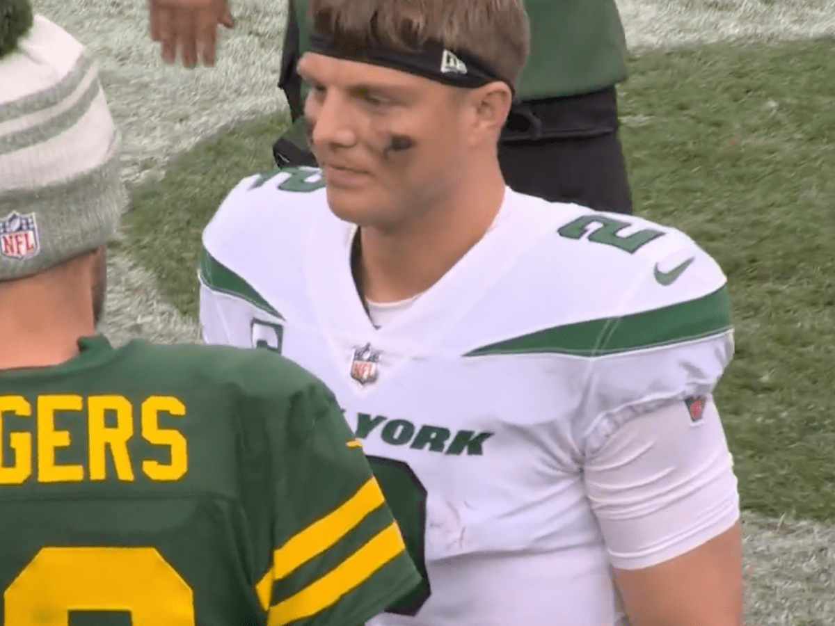 Look: NFL World Reacts To Aaron Rodgers' Pregame Entrance - The Spun:  What's Trending In The Sports World Today