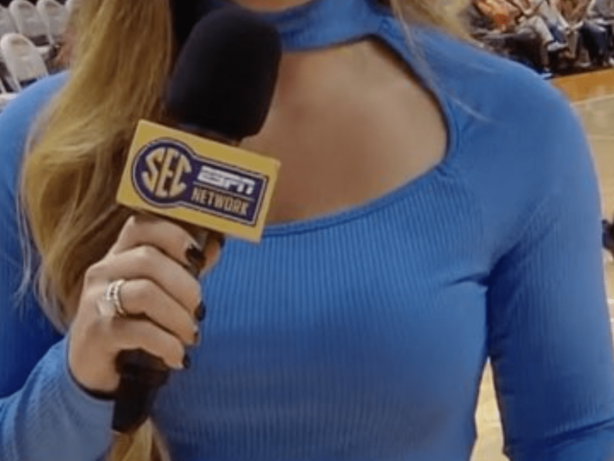 Sports World Saddened By Sideline Reporter's Announcement - The Spun:  What's Trending In The Sports World Today