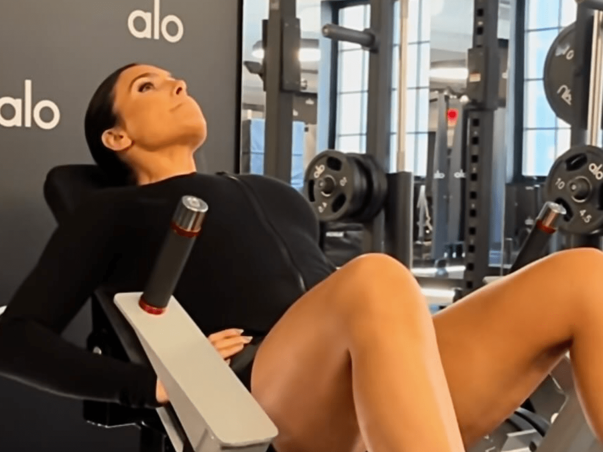 ESPN Host Turns Heads With Her Outrageous Gym Outfit - The Spun