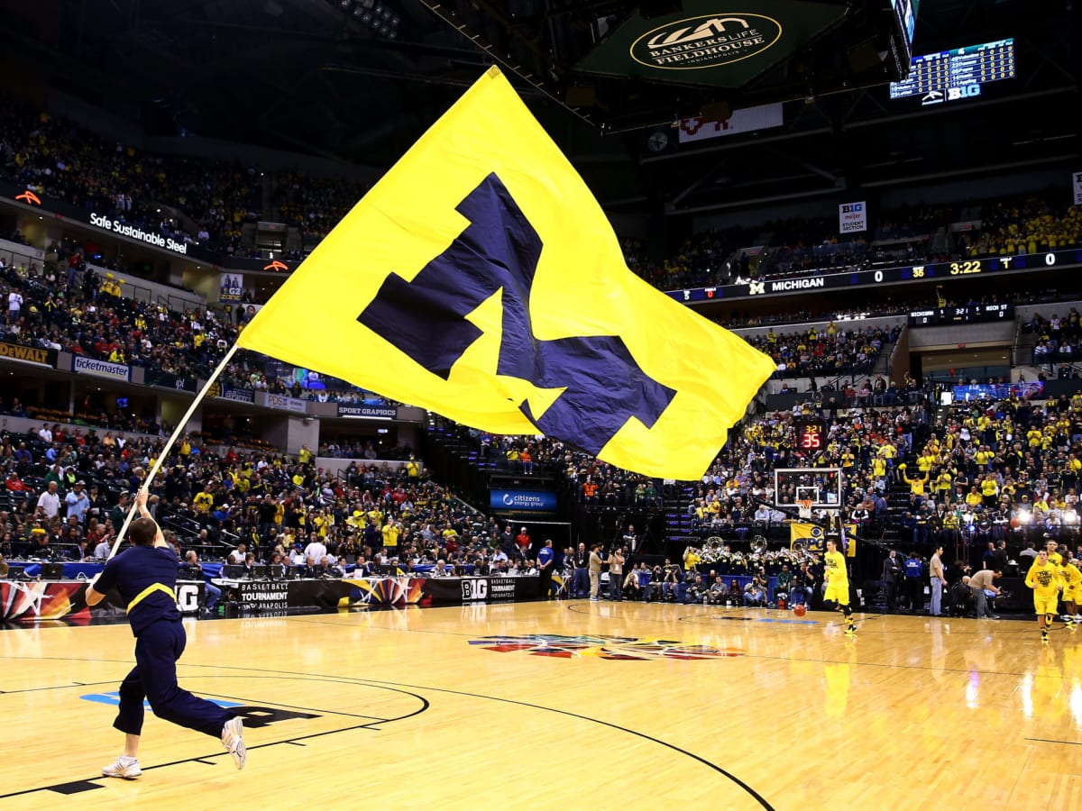 Umich basketball deals