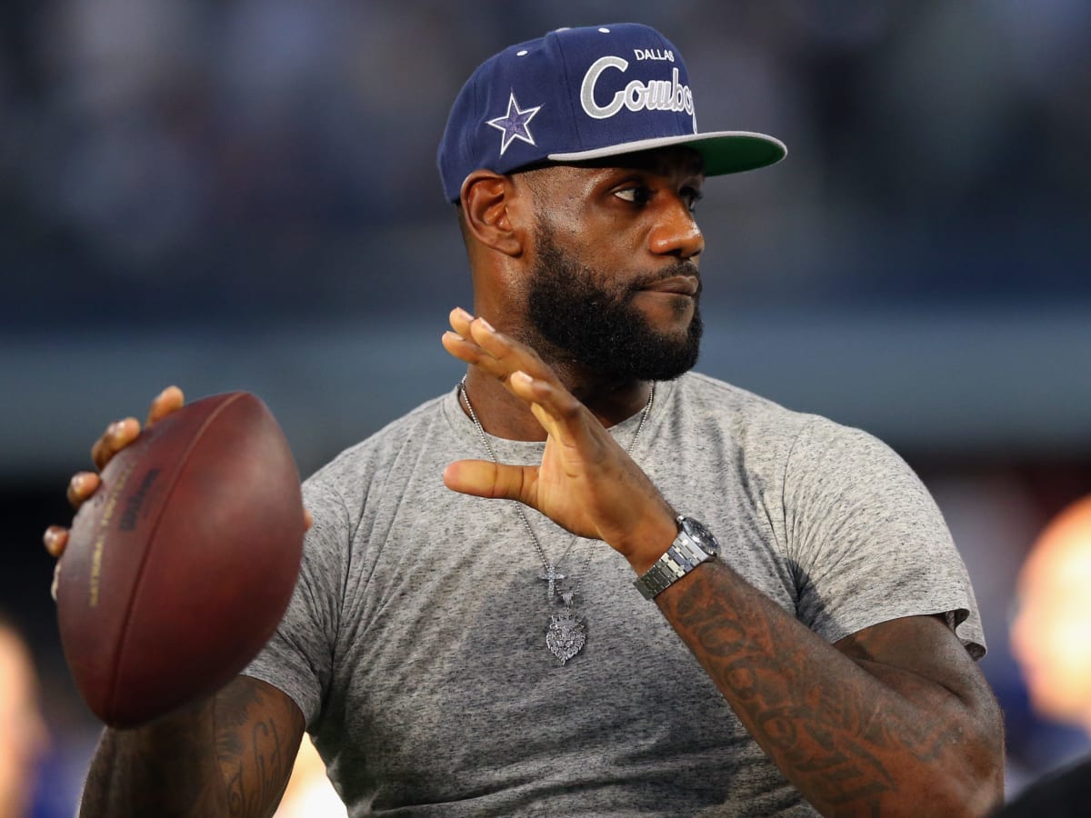 LeBron James I m Not A Dallas Cowboys Fan The Spun What s