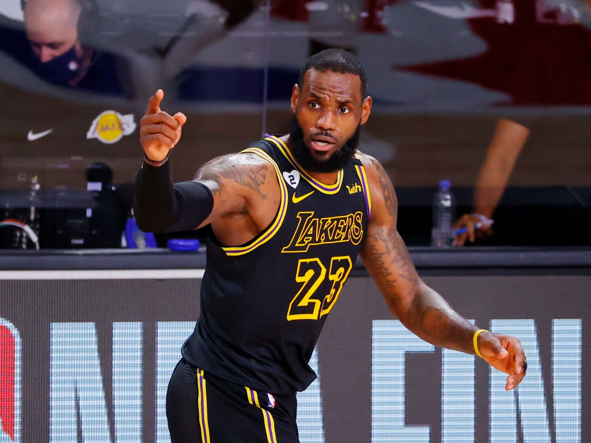 What jerseys are the lakers wearing tonight clearance
