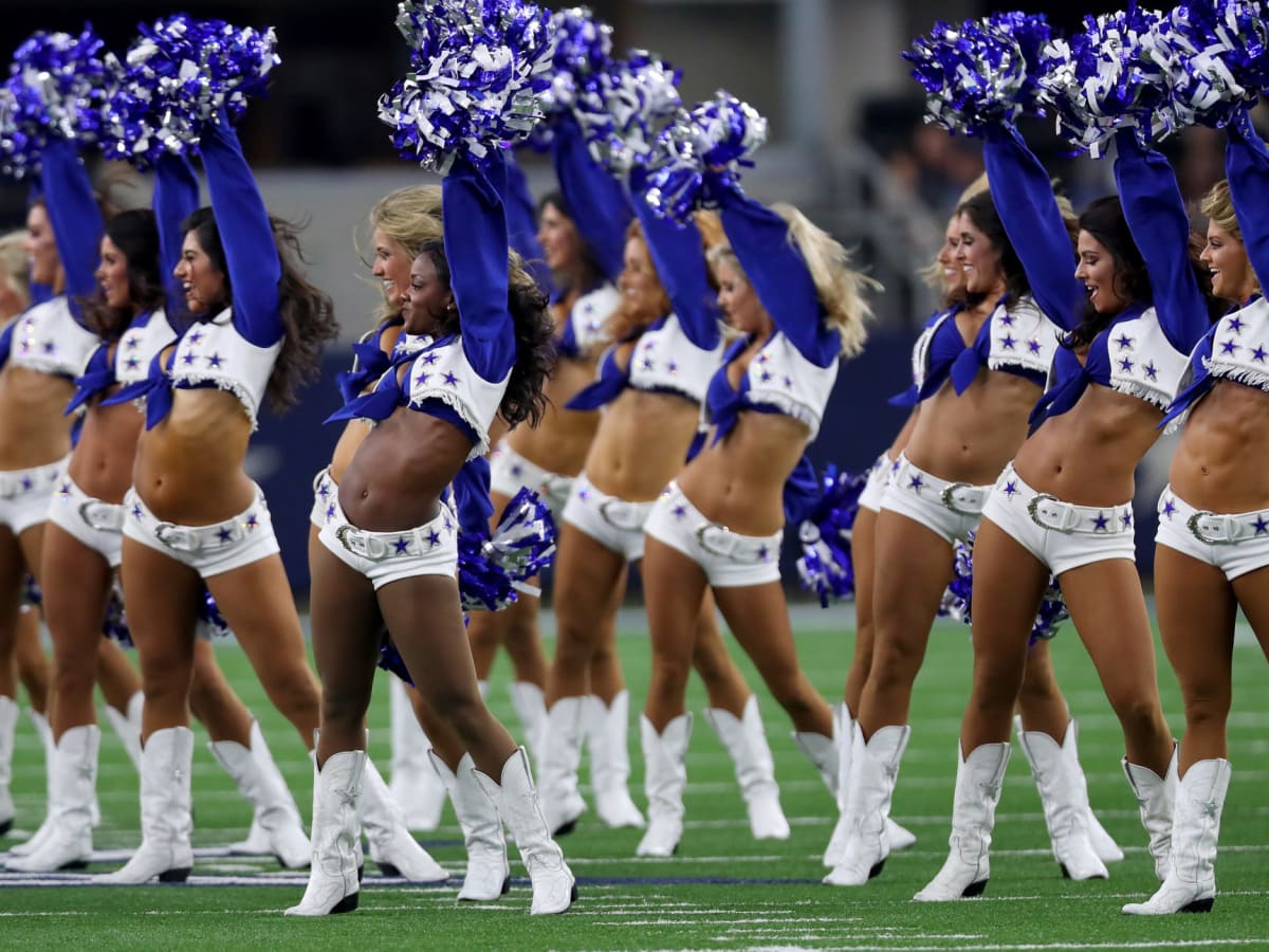 Look Cowboys Cheerleaders Release Swimsuit Issue Photos The Spun