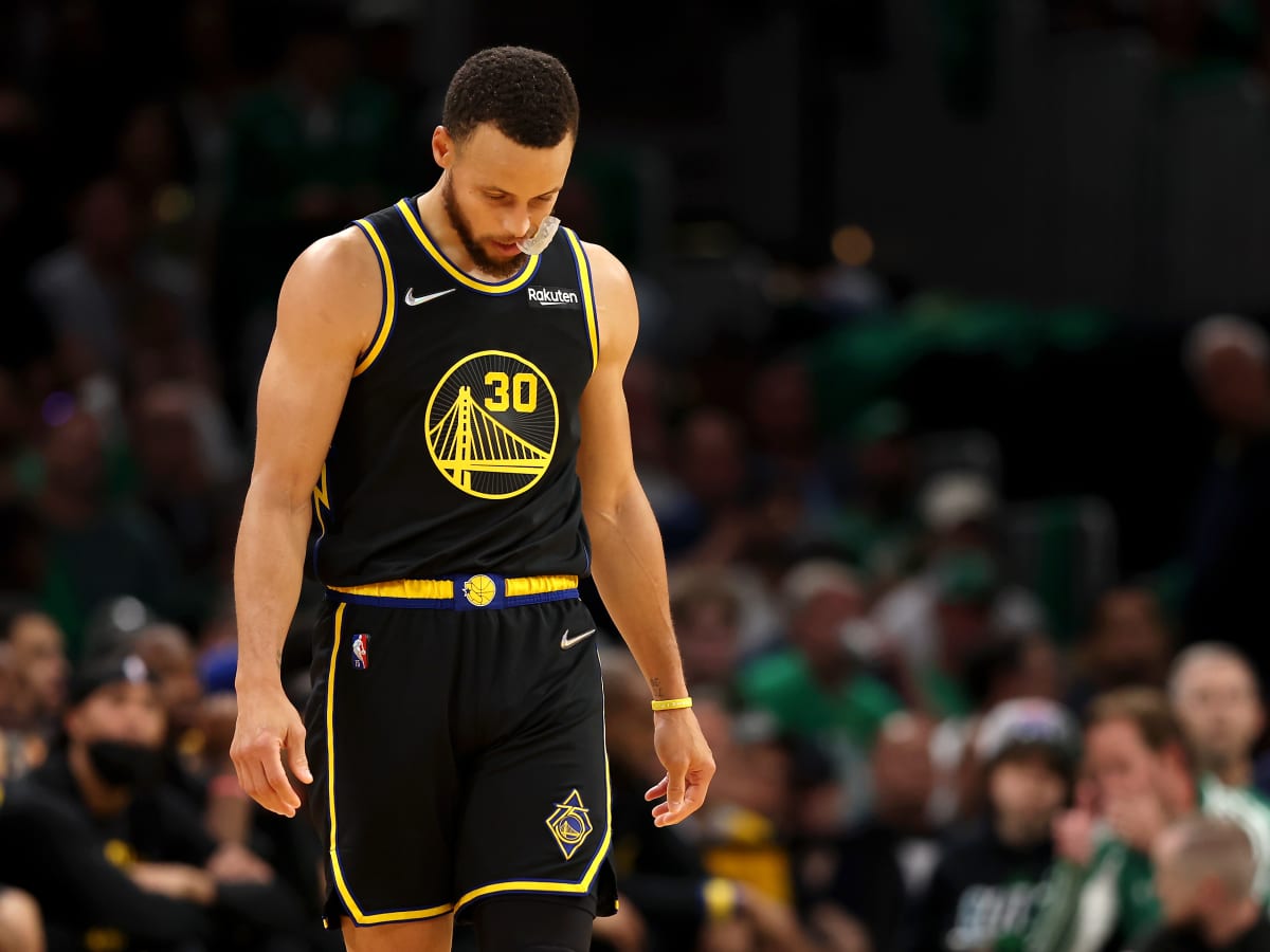 Steph Curry Scores 43 Points In Game 4 Victory Fans React The