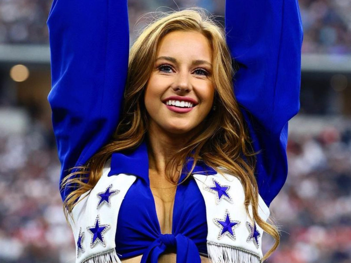 Cowboys Cheerleader Shares Jaw Dropping Swimsuit Photo The Spun