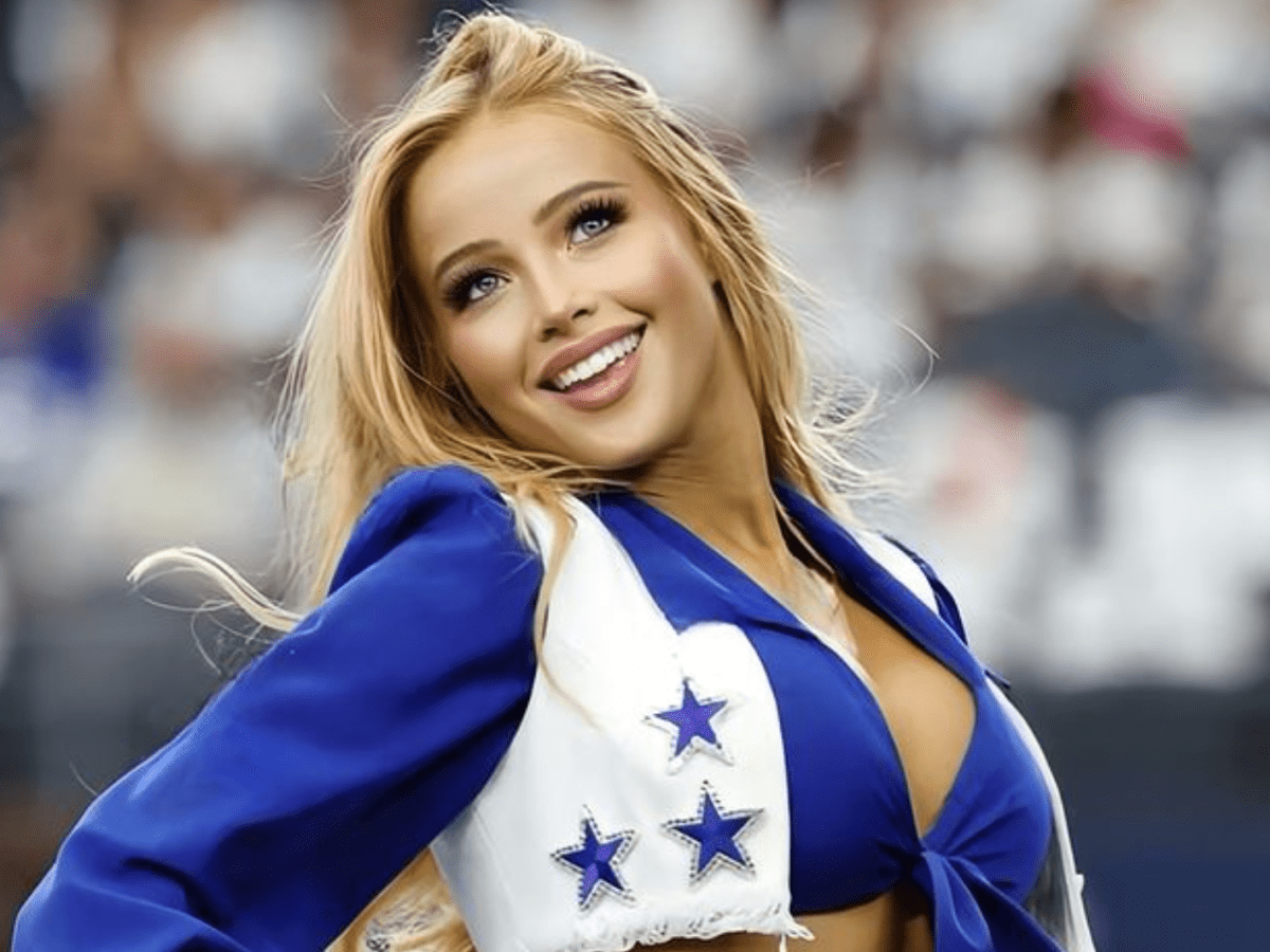 Dallas Cowboys Cheerleader Posed For Stunning Swimsuit Photo On Beach - The  Spun