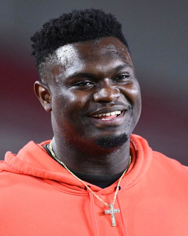 Pelicans star Zion Williamson in warmups.