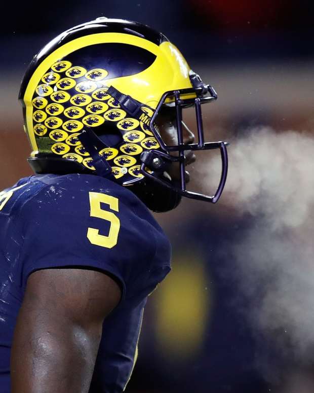 Jabrill Peppers playing for Michigan.