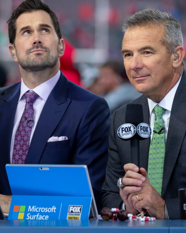 COLUMBUS, OH - OCTOBER 26: Former Ohio State Buckeyes head coach Urban Meyer is on the set of FOX Big Noon Kickoff before a game between the Ohio State Buckeyes and the Wisconsin Badgers on October 26, 2019, at Ohio Stadium in Columbus, OH. (Photo by Adam Lacy/Icon Sportswire via Getty Images)