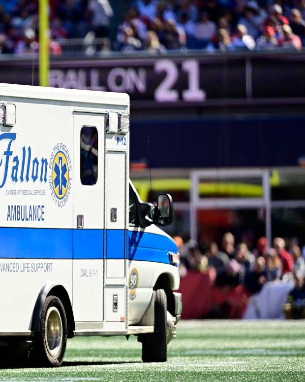 Saivion Smith gets taken off the field in an ambulance.