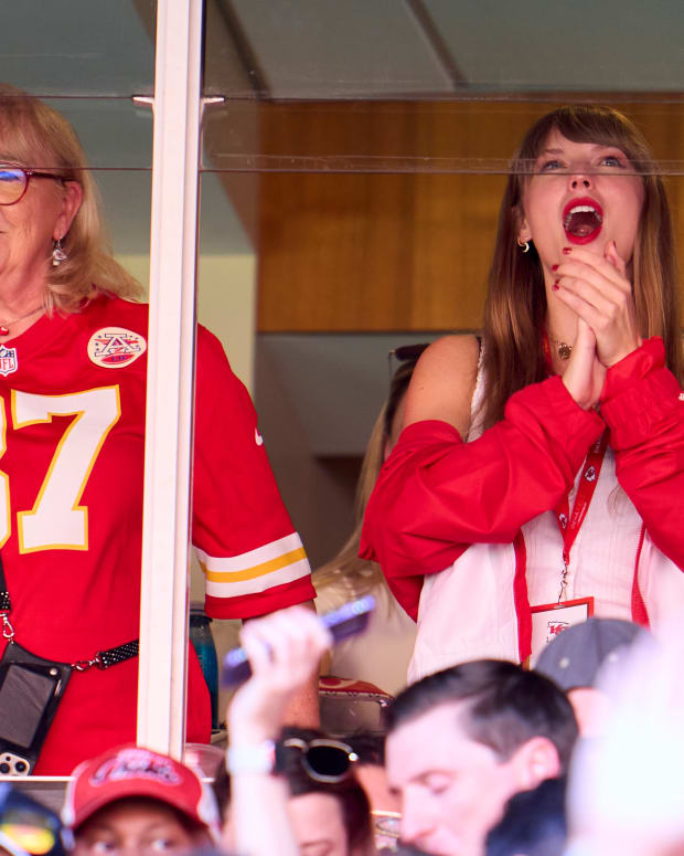 Donna Kelce with Taylor Swift on Sunday evening.