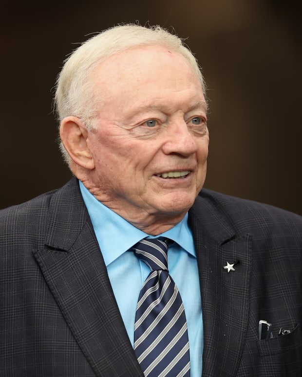 Dallas Cowboys owner Jerry Jones against the Cardinals.