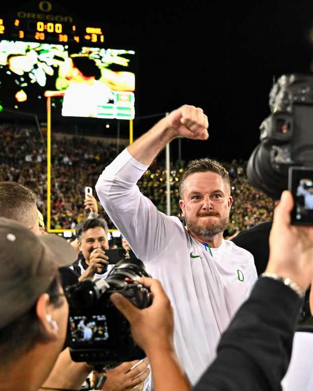 EUGENE, OREGON - OCTOBER 12: Head coach Dan Lanning of the Oregon Ducks reacts after the game against the Ohio State Buckeyes at Autzen Stadium on October 12, 2024 in Eugene, Oregon. The Oregon Ducks won 32-31. (Photo by Alika Jenner/Getty Images)