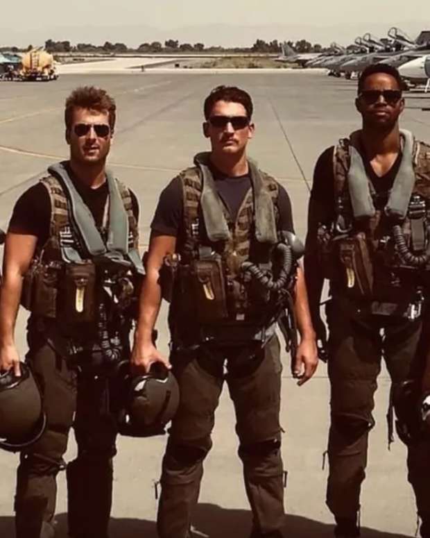 Top Gun crew.