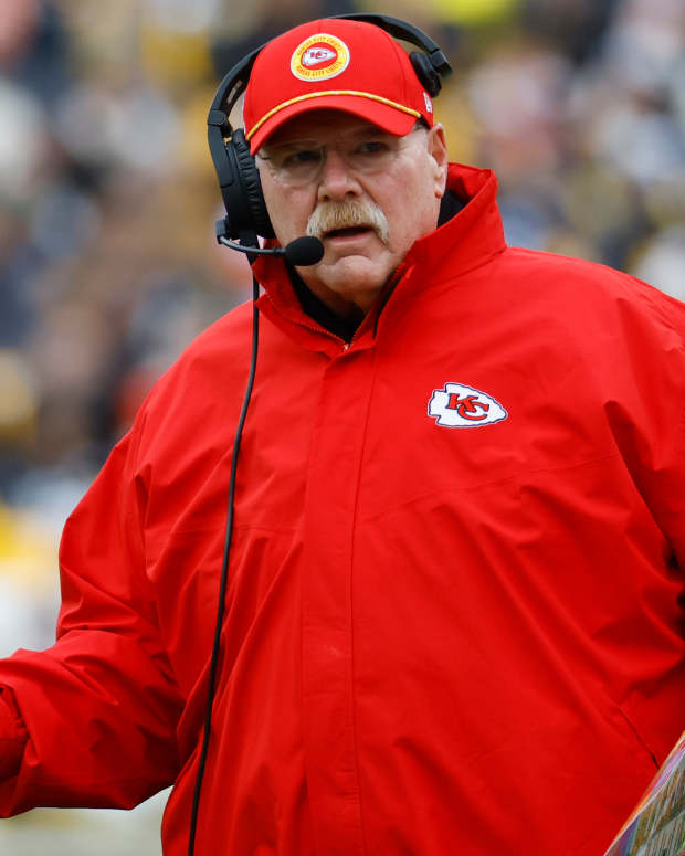 PITTSBURGH, PENNSYLVANIA - DECEMBER 25: Head coach Andy Reid of the Kansas City Chiefs reacts during the first quarter against the Pittsburgh Steelers at Acrisure Stadium on December 25, 2024 in Pittsburgh, Pennsylvania. (Photo by Justin K. Aller/Getty Images)