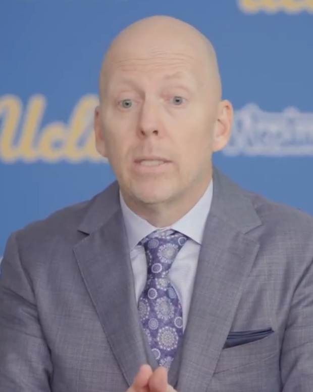 Mick Cronin yells at reporter.