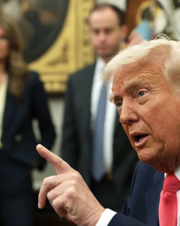 President Trump finger pointing.