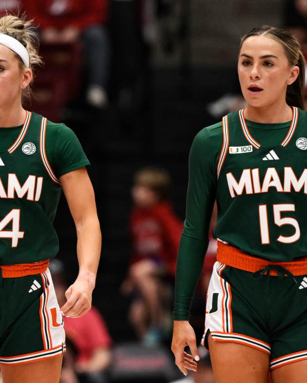Haley and Hanna Cavinder.