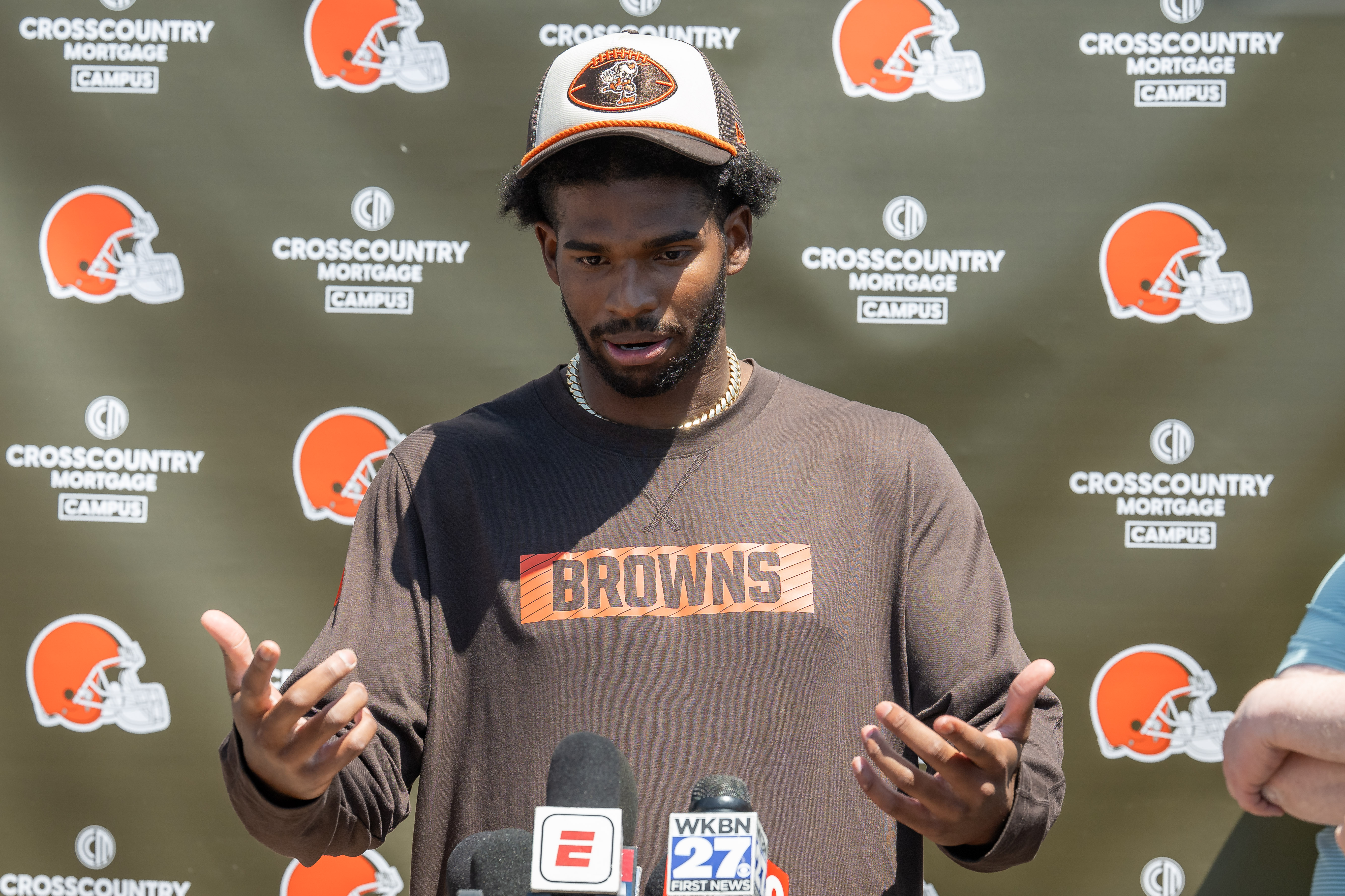 Browns Reporter Tries To Bait Shedeur Sanders With 'Messy' Question - The  Spun
