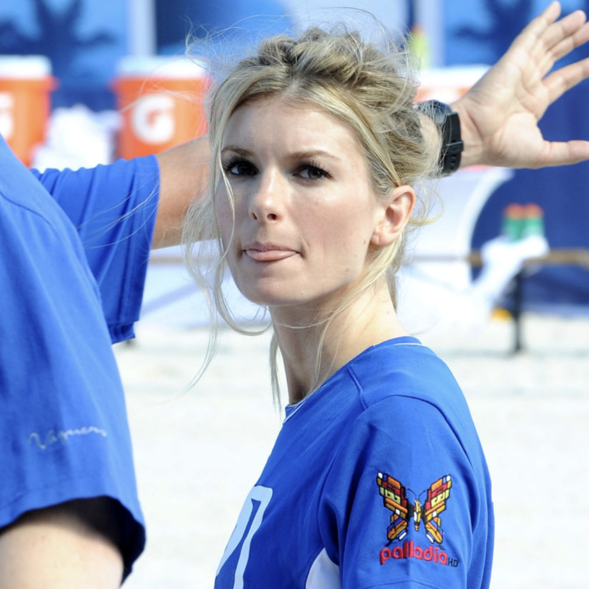 Former NFL Sideline Reporter Stuns In 'Body Paint' Swimsuit - The Spun, image size:1200x1200