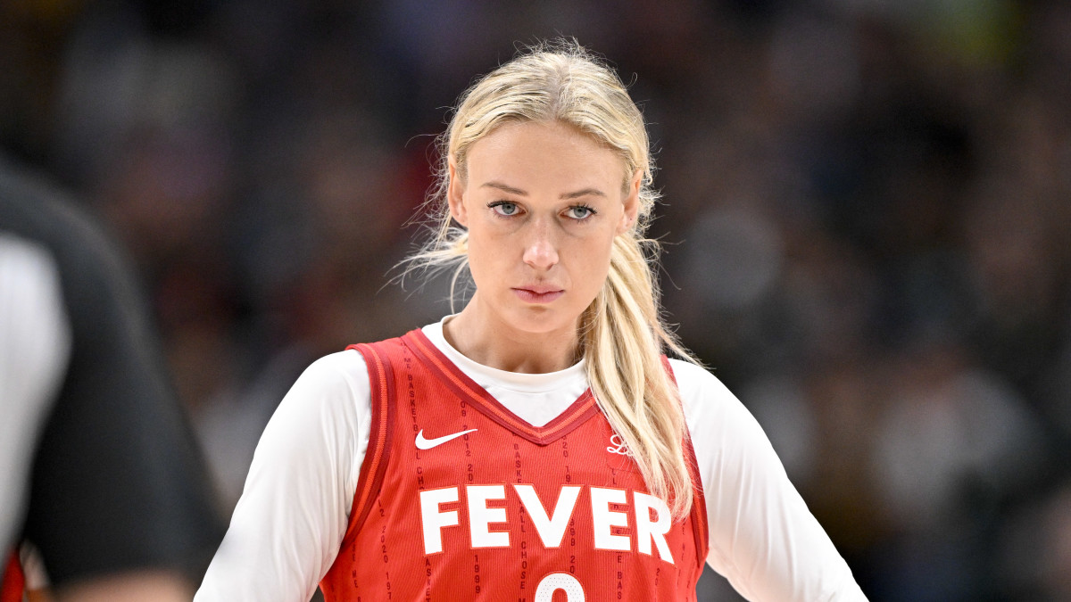 Insane' - Fans Can't Believe Reason WNBA Fined Sophie Cunningham - The Spun