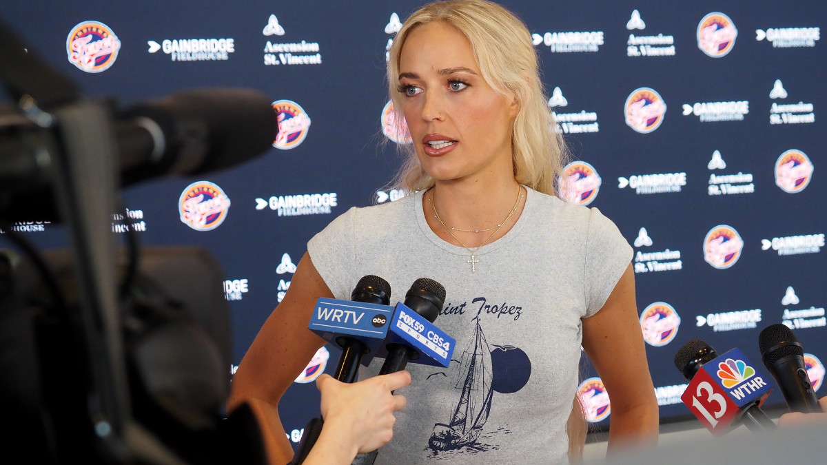 Sophie Cunningham Makes Strong Claim About Caitlin Clark, Indiana Fever - The Spun