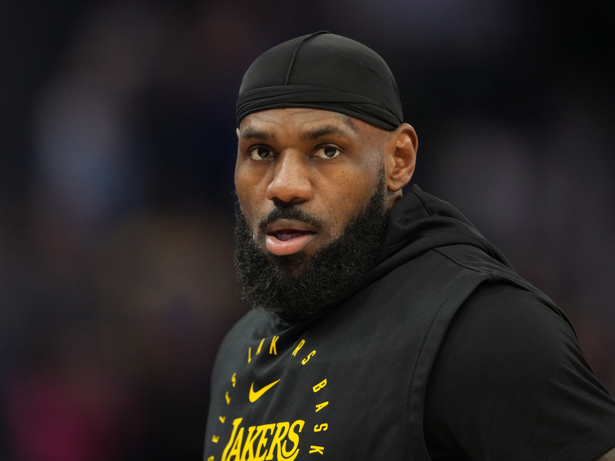 Did FBI Agents Visit LeBron James Amid The NBA's Gambling Scandal? - The  Spun