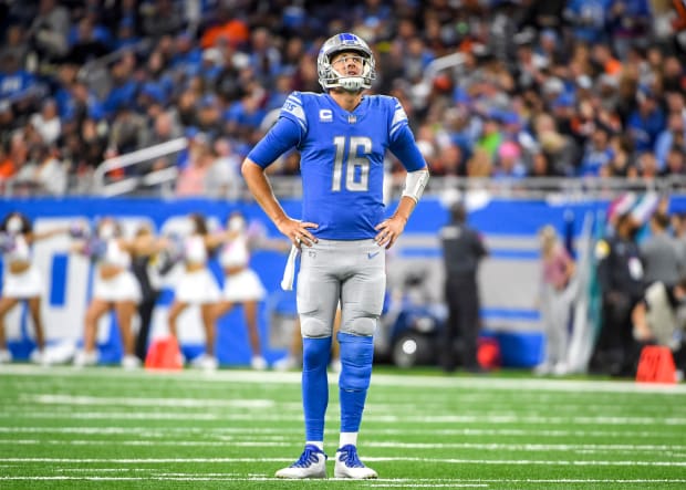 NFL World Reacts To Brutal Lions Injury News - The Spun: What's