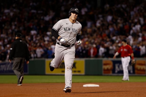 Anthony Rizzo helps end a surprising marathon game in Fenway. #yankees