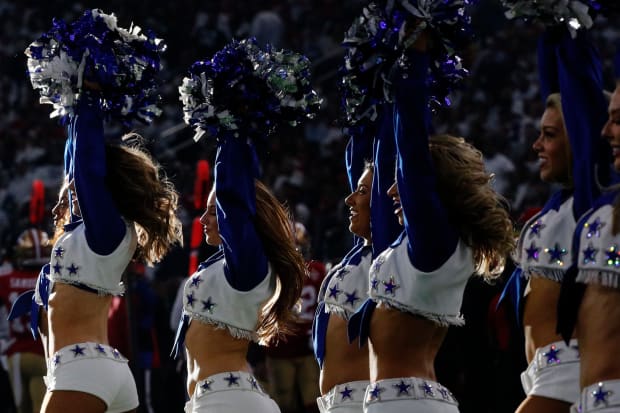 Look: Cowboys Cheerleaders React To Big Thanksgiving News - The Spun:  What's Trending In The Sports World Today