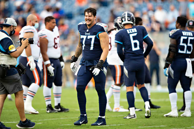 Racing in his boxers and sitting in Santa's lap: Titans welcome back the  entire Taylor Lewan persona this week - The Athletic